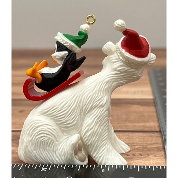 1995 HALLMARK KEEPSAKE ORNAMENT QX6117 POLAR COASTER BEAR PENGUIN ON SLED - Picture 7 of 10